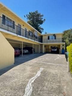 Apartments on Paloma · Burlingame photo 2