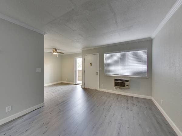 1BR/1BA Apartment on Oak Grove Rd · Concord photo 4