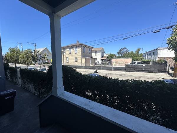 4BR/2BA Apartment on 34th Street · Emeryville photo 1