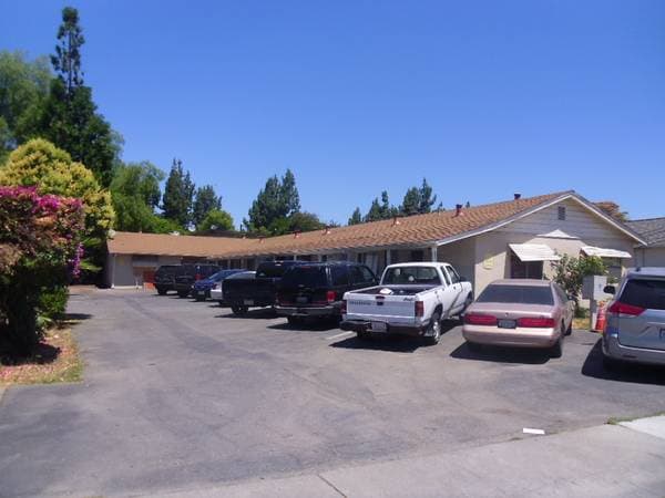 1BR/1BA Apartment on Luz Av · San Jose photo 1