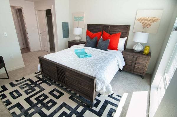 2BR/2BA Apartment on Dixon Street · Hayward photo 5