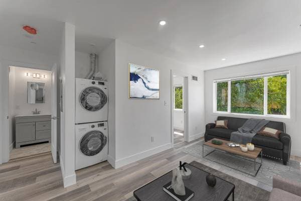 3BR/2BA Duplex on 62nd St · Emeryville photo 2