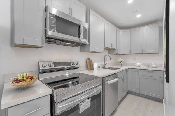 3BR/2BA Duplex on 62nd St · Emeryville photo 3