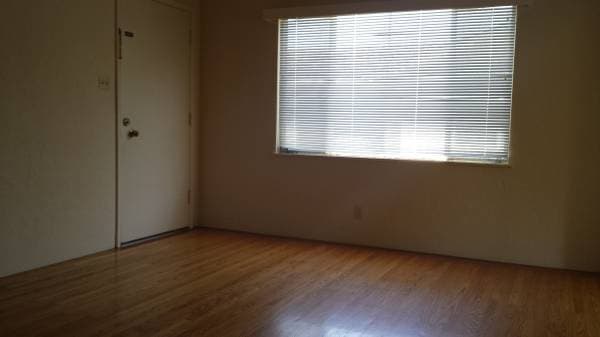 2BR/1BA Duplex · Mountain View photo 2