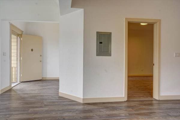 3BR/2BA Duplex · Oakland photo 2