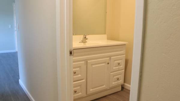 2BR/1BA Apartment · Santa Rosa photo 5