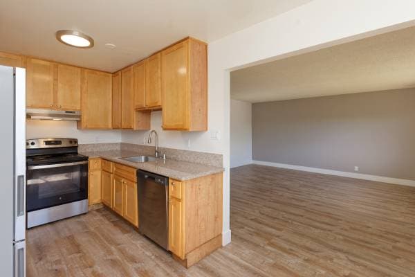 2BR/1BA Apartment · Hayward photo 5
