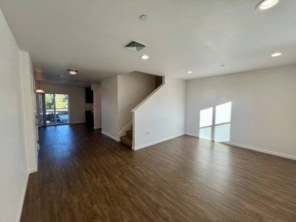 2BR/3BA Townhouse on Kendall Way · Windsor photo 4