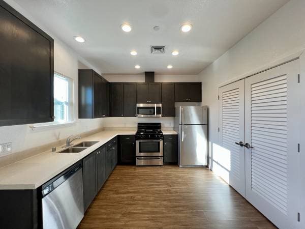 2BR/2BA Apartment on Kendall Way · Windsor photo 1