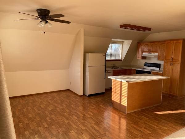 2BR/1BA Single Family House · Sebastopol photo 2