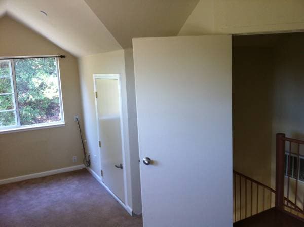 3BR/2BA Apartment on Caldecott Lane · Oakland photo 2