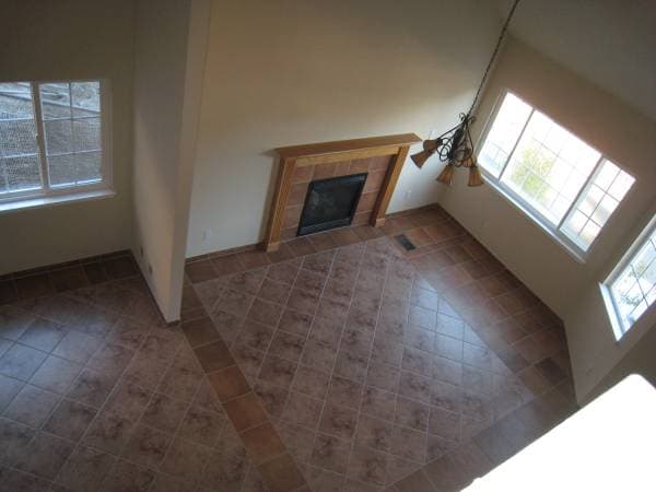 3BR/2BA Apartment on Caldecott Lane · Oakland photo 5