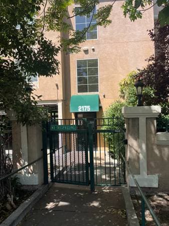 1BR/1BA Apartment on California Street · Concord photo 2