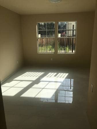 2BR/2BA Apartment on Lester Ave · Oakland photo 4