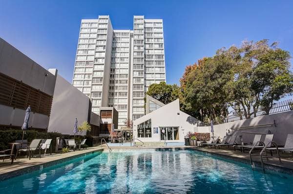 2BR/1BA Apartment on 3rd Ave · Oakland photo 1