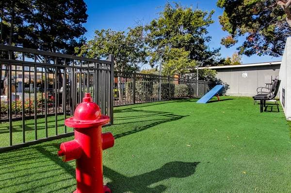 2BR/1BA Apartment on 3rd Ave · Oakland photo 2