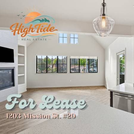 2BR/2BA Apartment on Mission Street · Santa Cruz photo 1