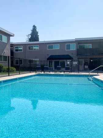 2BR/2BA Apartment on Central Ave. · Fremont photo 2