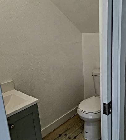 2BR/2BA Single Family House on Martin Luther King Jr Way · Oakland photo 2