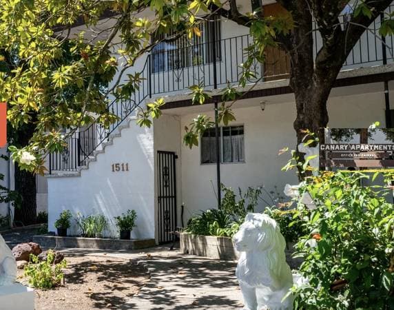 2BR/1BA Apartment · Calistoga photo 1