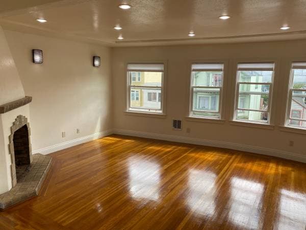 1572 Palou Ave photo 2