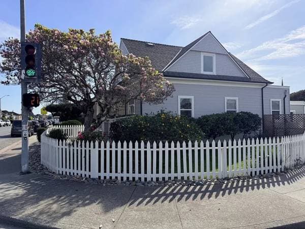 1BR/1BA In Law Adu · Watsonville photo 1