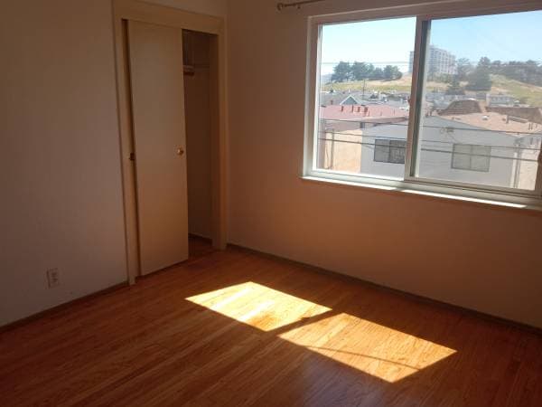 3BR/2BA Single Family House · Daly City photo 5