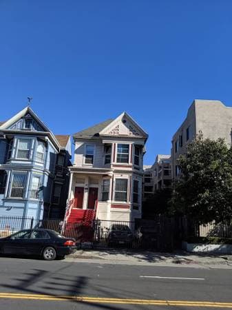 2BR/2BA Apartment · Oakland photo 3