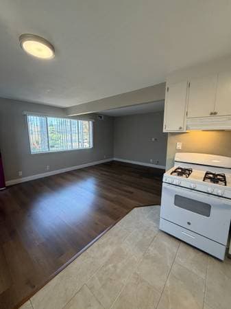 9th Ave Oakland Aparment photo 3