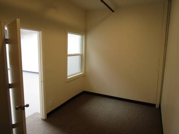 47th Avenue Oakland Apartments photo 3