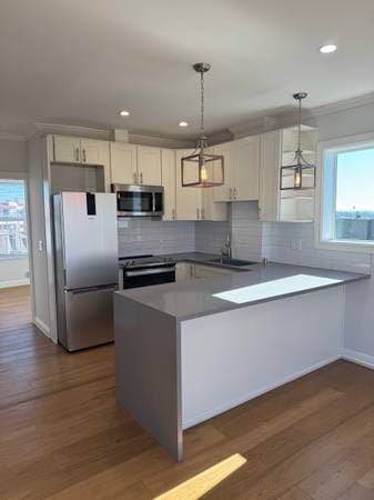 3BR/2BA Apartment · Oakland photo 1