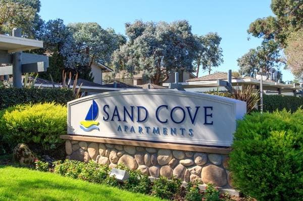 2BR/2BA Apartment on Shell Boulevard · San Mateo photo 1