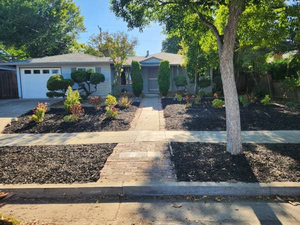 3BR/2BA Single Family House · San Jose photo 1