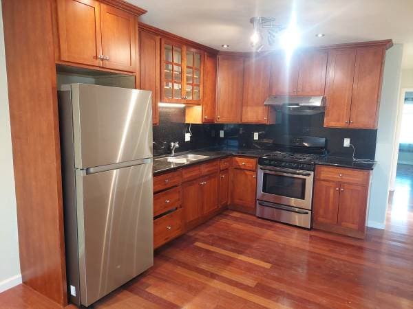 2BR/1BA Apartment · Daly City photo 3