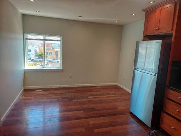 2BR/1BA Apartment · Daly City photo 4