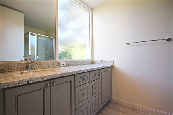 2BR/2BA Apartment on Carlmont Drive · Belmont photo 4
