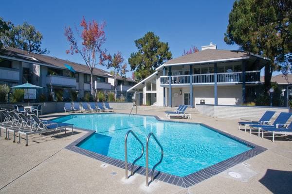 2BR/1BA Apartment on Catamaran Street · San Mateo photo 5