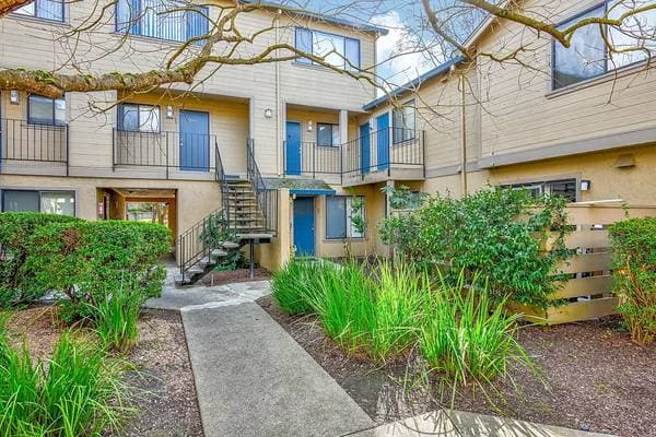 2BR/2BA Apartment on Camino Colegio · Rohnert Park photo 1