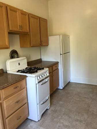 1BR/1BA Single Family House · Petaluma photo 2