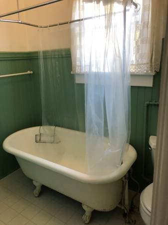 1BR/1BA Single Family House · Petaluma photo 4