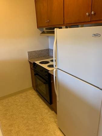 2BR/1BA Apartment · Belmont photo 5