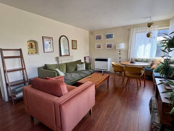 1BR/1BA Apartment · Berkeley photo 3