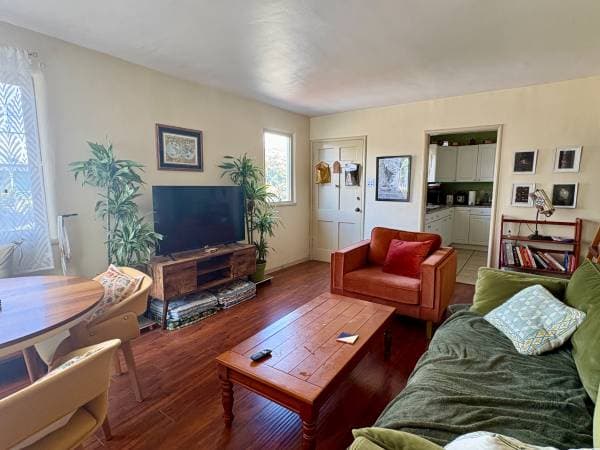 1BR/1BA Apartment · Berkeley photo 5