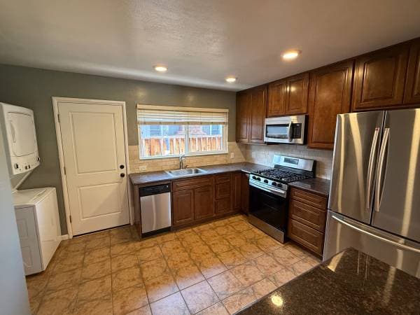 2BR/1BA Duplex · Campbell photo 4
