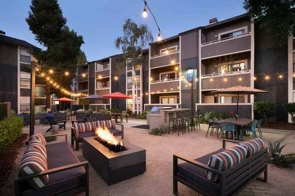 2BR/1BA Apartment on Fig Tree Ln · Pleasant Hill photo 4