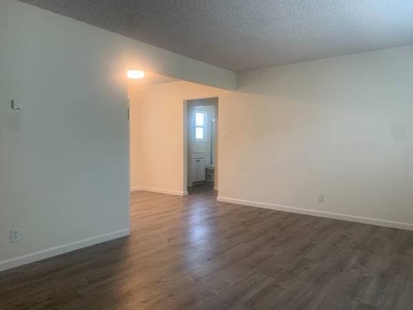 1BR/1BA Apartment on Detroit Avenue · Concord photo 5