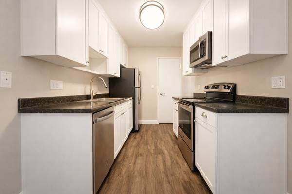 1BR/1BA Apartment on Hancock Street · Hayward photo 2