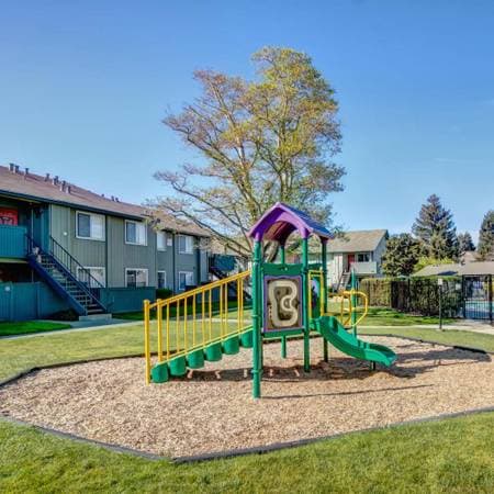 2BR/2BA Apartment on Paseo Padre Pkwy · Fremont photo 5