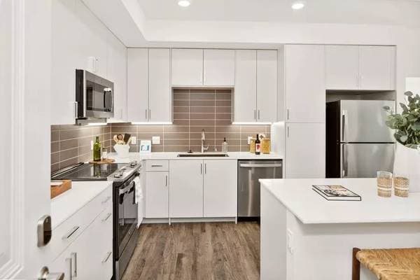 3BR/2BA Apartment on Yolanda Ave · Santa Rosa photo 1