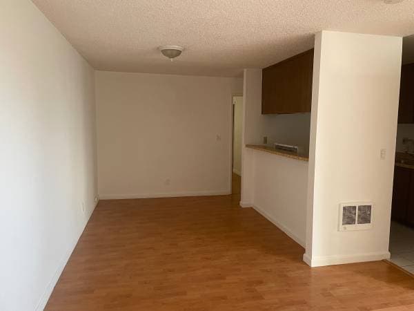 1BR/1BA Condo · San Bruno photo 3